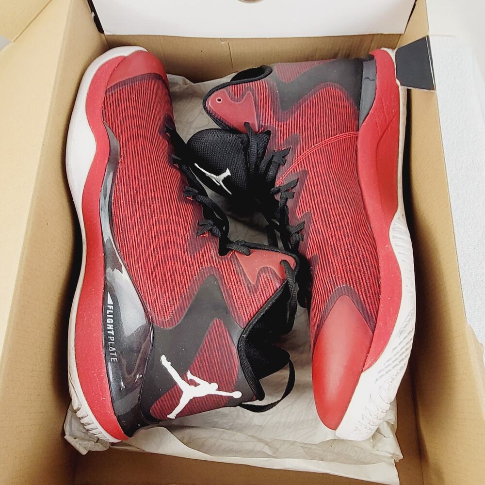 Jordan Super.Fly 3 red and black size 12 Sneakerhead Streetwear